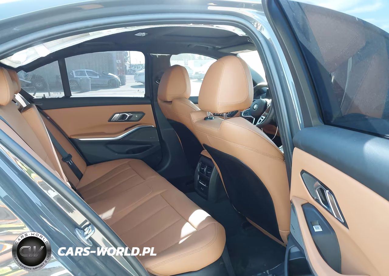 2025 BMW 330I VIN:3MW69CW02S8F83606 - 8