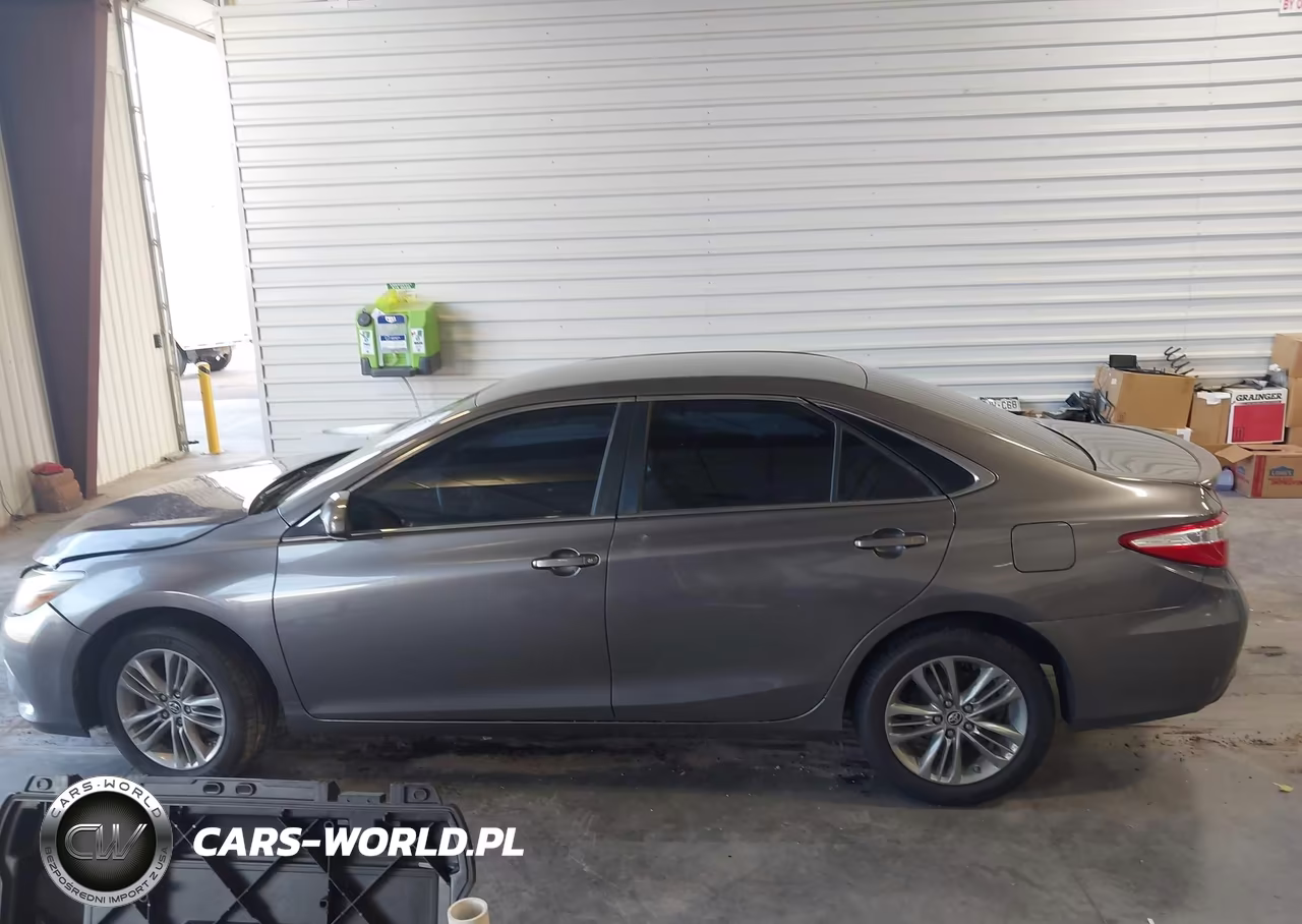 2015 Toyota Camry Se VIN:4T1BF1FK0FU975343 - 15