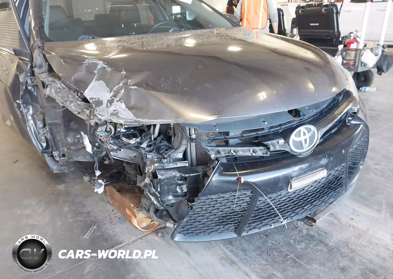 2015 Toyota Camry Se VIN:4T1BF1FK0FU975343 - 6