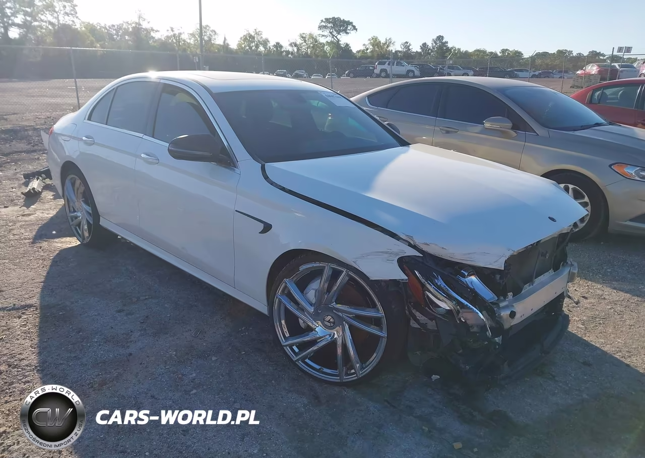 2017 Mercedes-Benz E 300 – zdjęcie 1 z 15