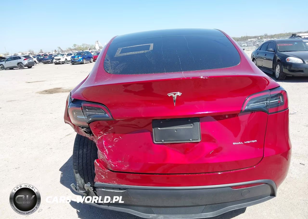 2025 Tesla Model Y Long Range Dual Motor All-Wheel Drive VIN:7SAYGDEE8SA364505 - 16