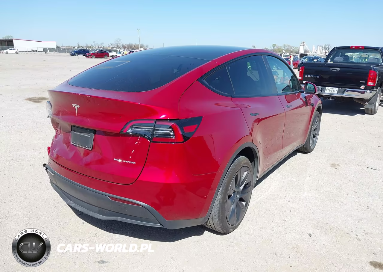 2025 Tesla Model Y Long Range Dual Motor All-Wheel Drive VIN:7SAYGDEE8SA364505 - 4