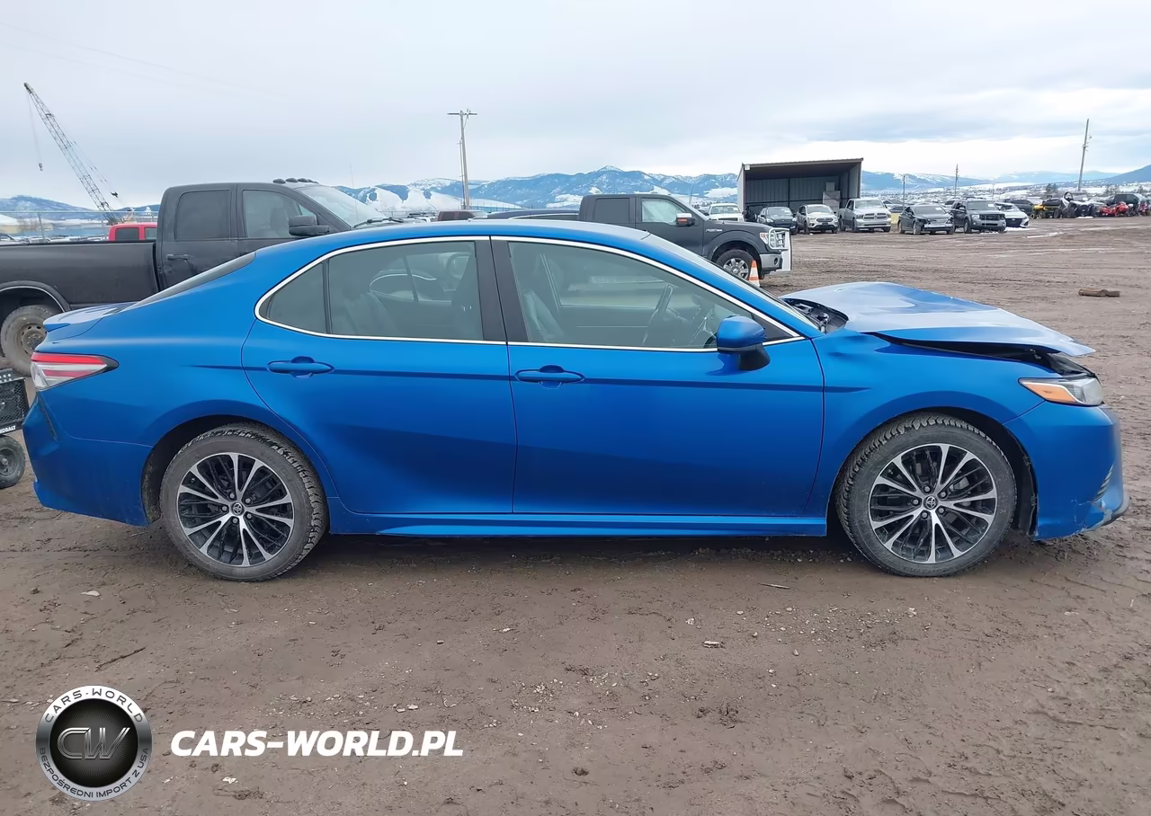 2018 Toyota Camry Se VIN:4T1B11HK6JU047167 - 13