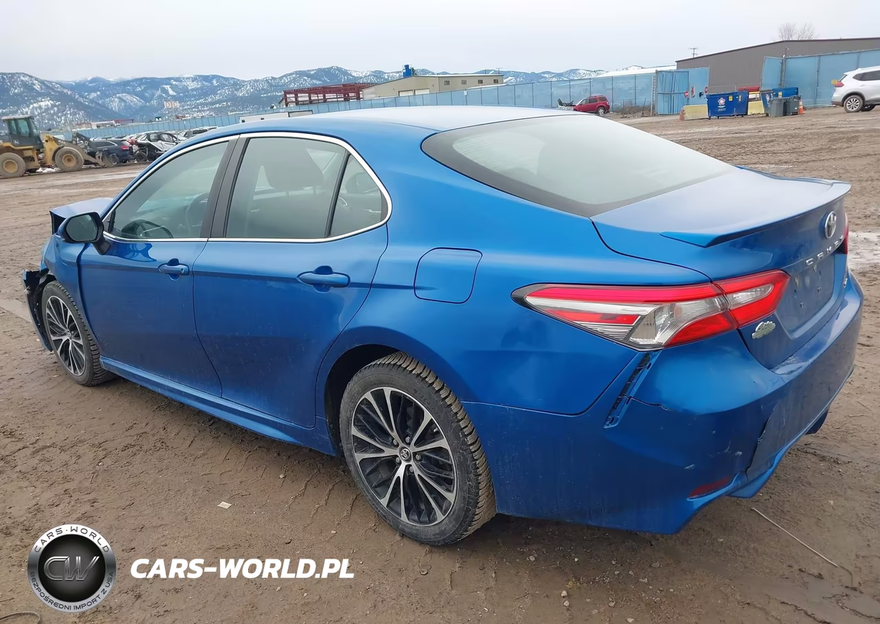 2018 Toyota Camry Se VIN:4T1B11HK6JU047167 - 3