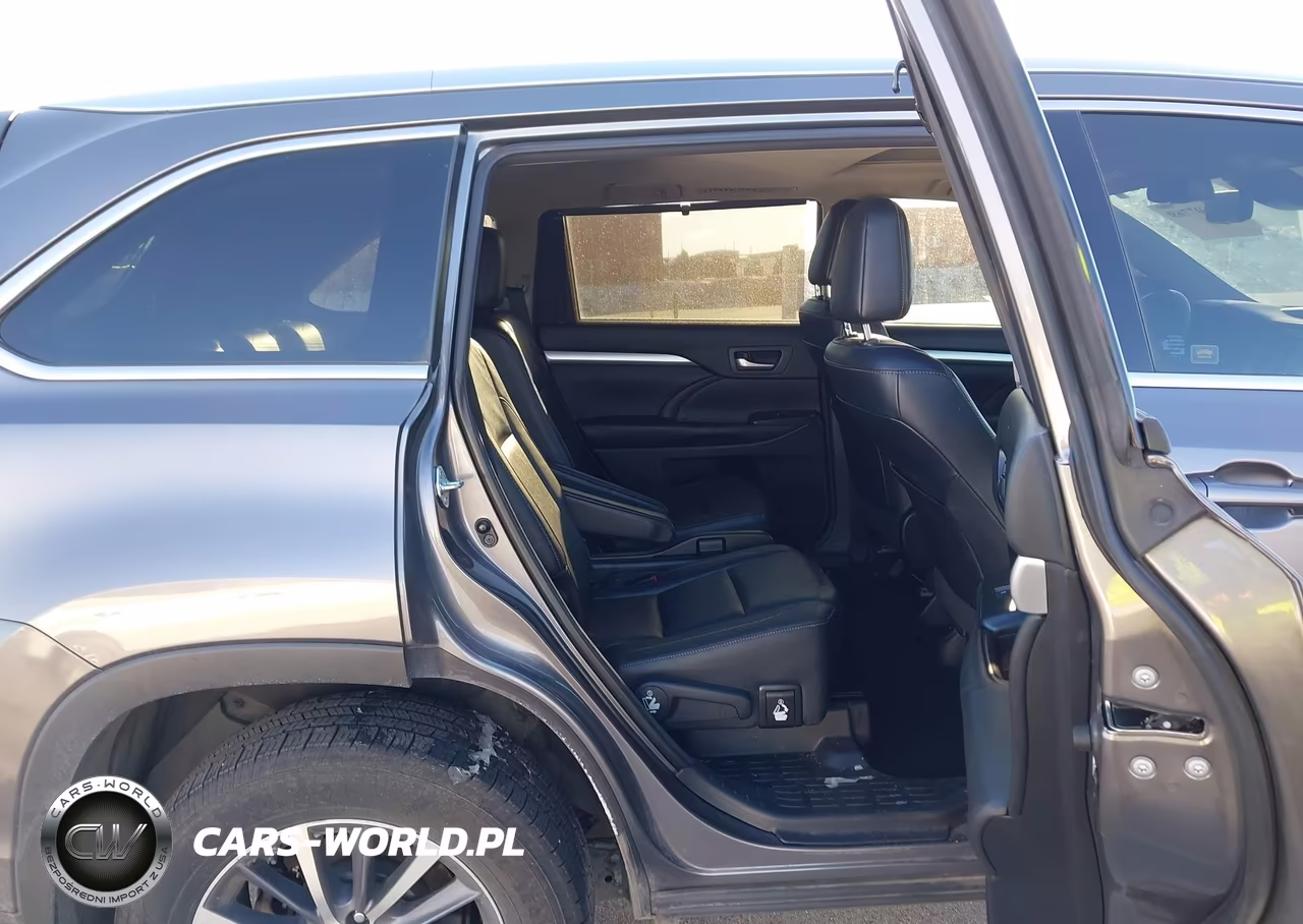 2017 Toyota Highlander Xle VIN:5TDJZRFH0HS458108 - 8