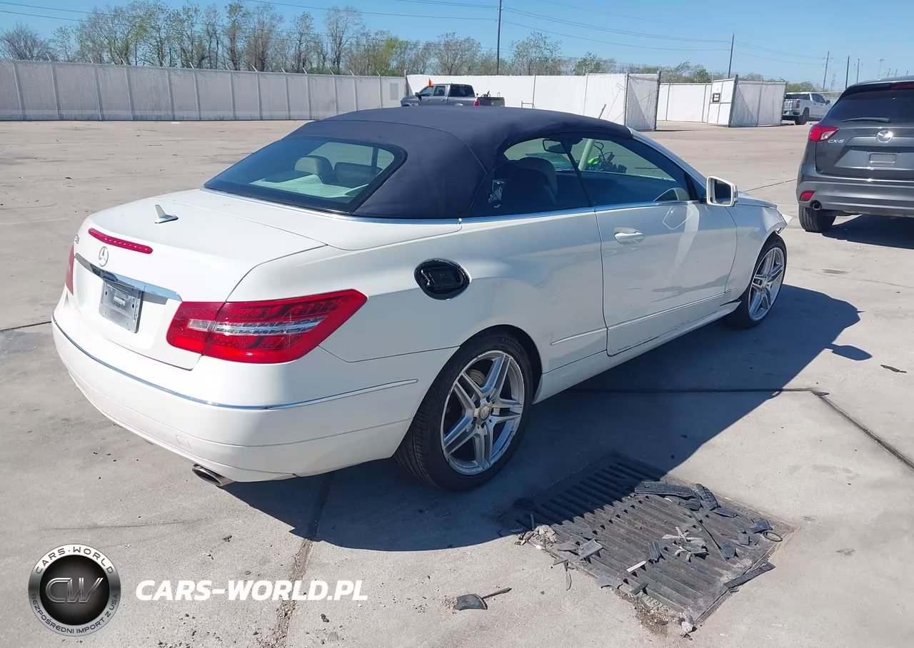 2011 Mercedes-Benz E 350 VIN:WDDKK5GF2BF076786 - 4