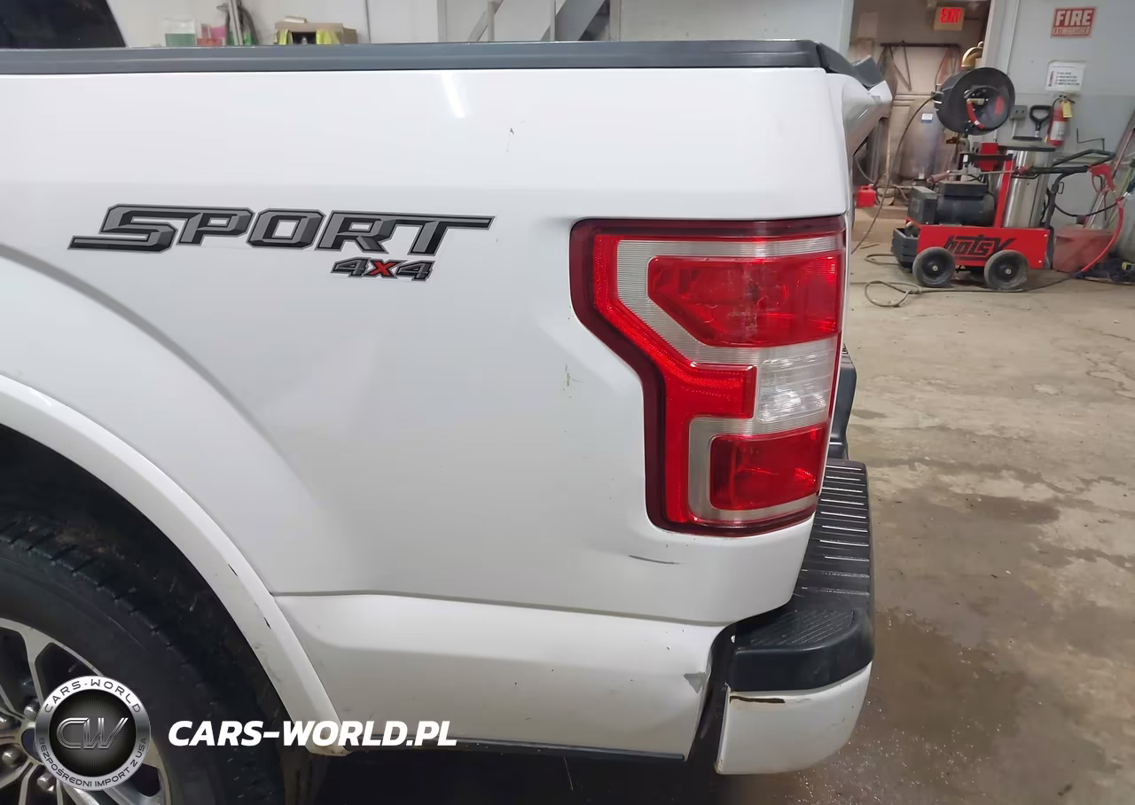 2019 Ford F-150 Xlt VIN:1FTEX1EP1KFA77103 - 17