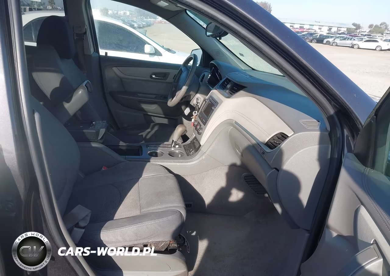 2015 Chevrolet Traverse Ls VIN:1GNKRFED2FJ135388 - 5