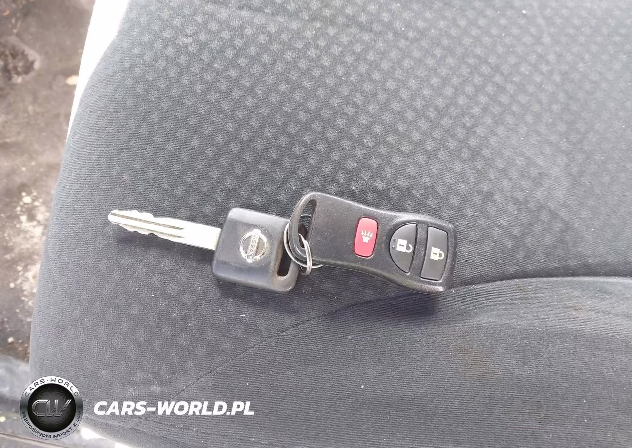 2010 Nissan Versa 1.8S VIN:3N1BC1CP2AL461075 - 11