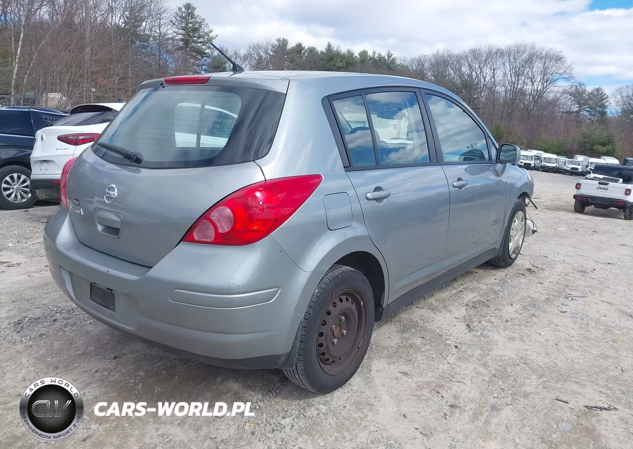 2010 Nissan Versa 1.8S VIN:3N1BC1CP2AL461075 - 4