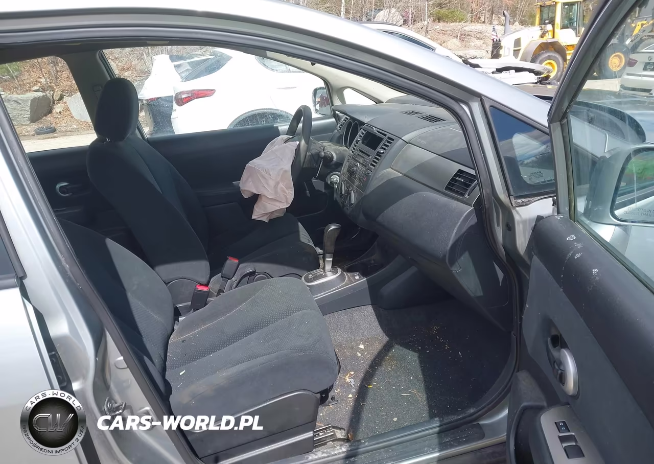 2010 Nissan Versa 1.8S VIN:3N1BC1CP2AL461075 - 5