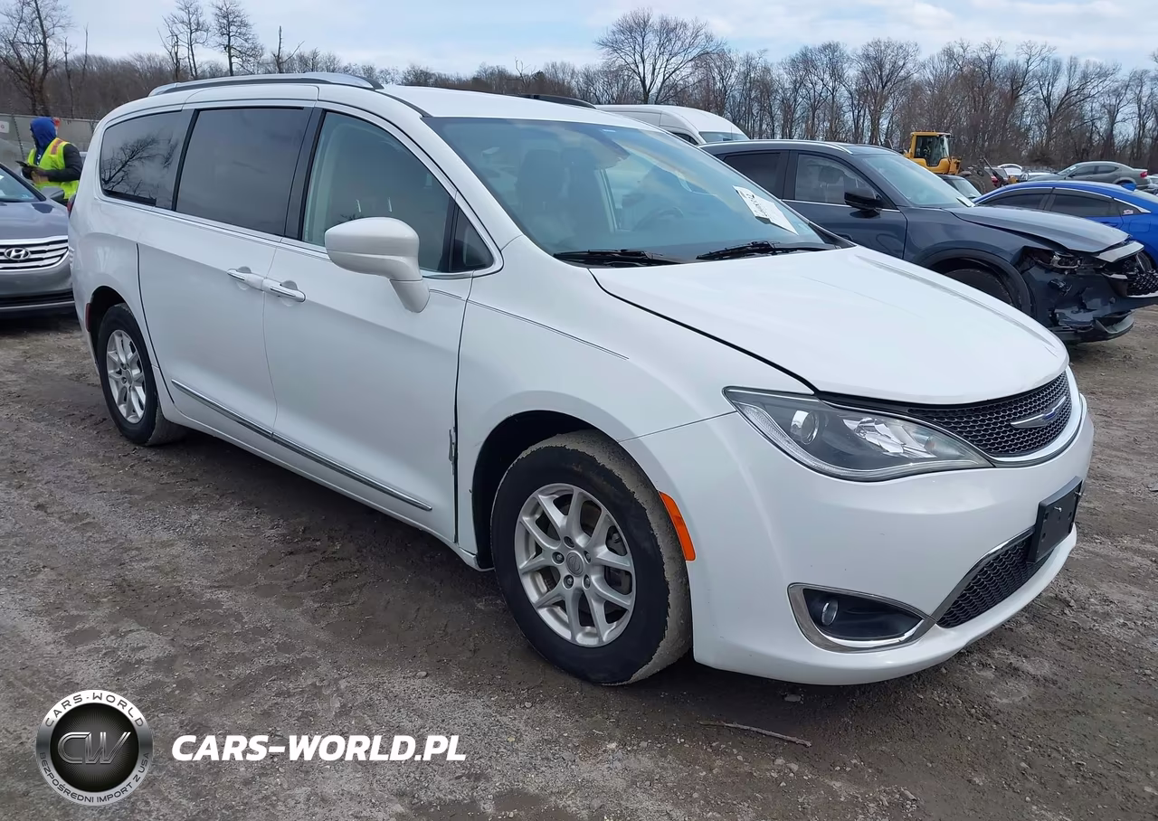 2020 Chrysler Pacifica Touring L