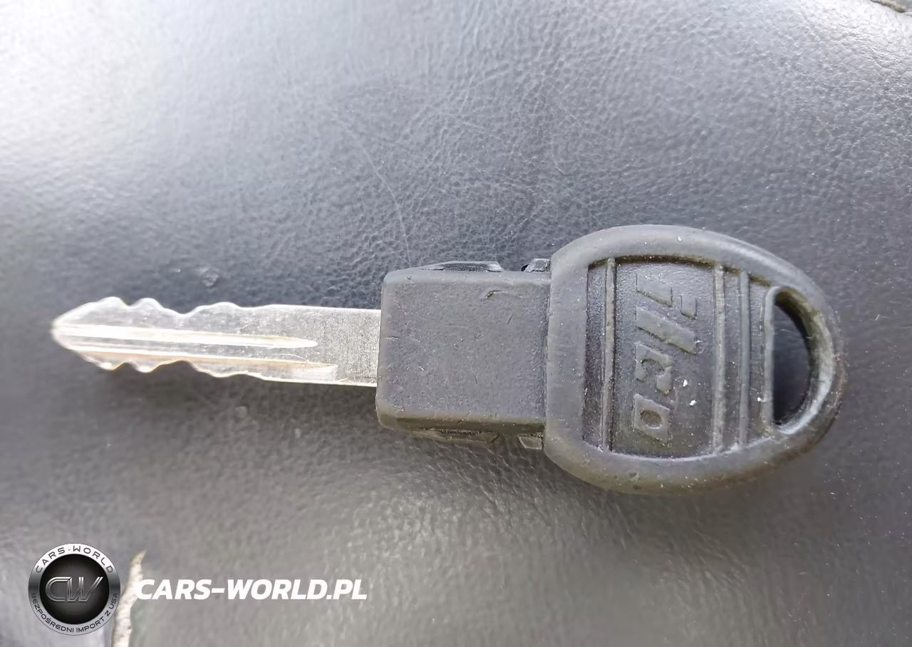 2008 Chrysler 300 Touring VIN:2C3KK53G78H160218 - 11