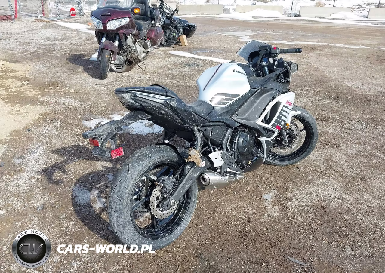 2026 Kawasaki Ex650 P VIN:ML5EXEP18TDAH0316 - 4