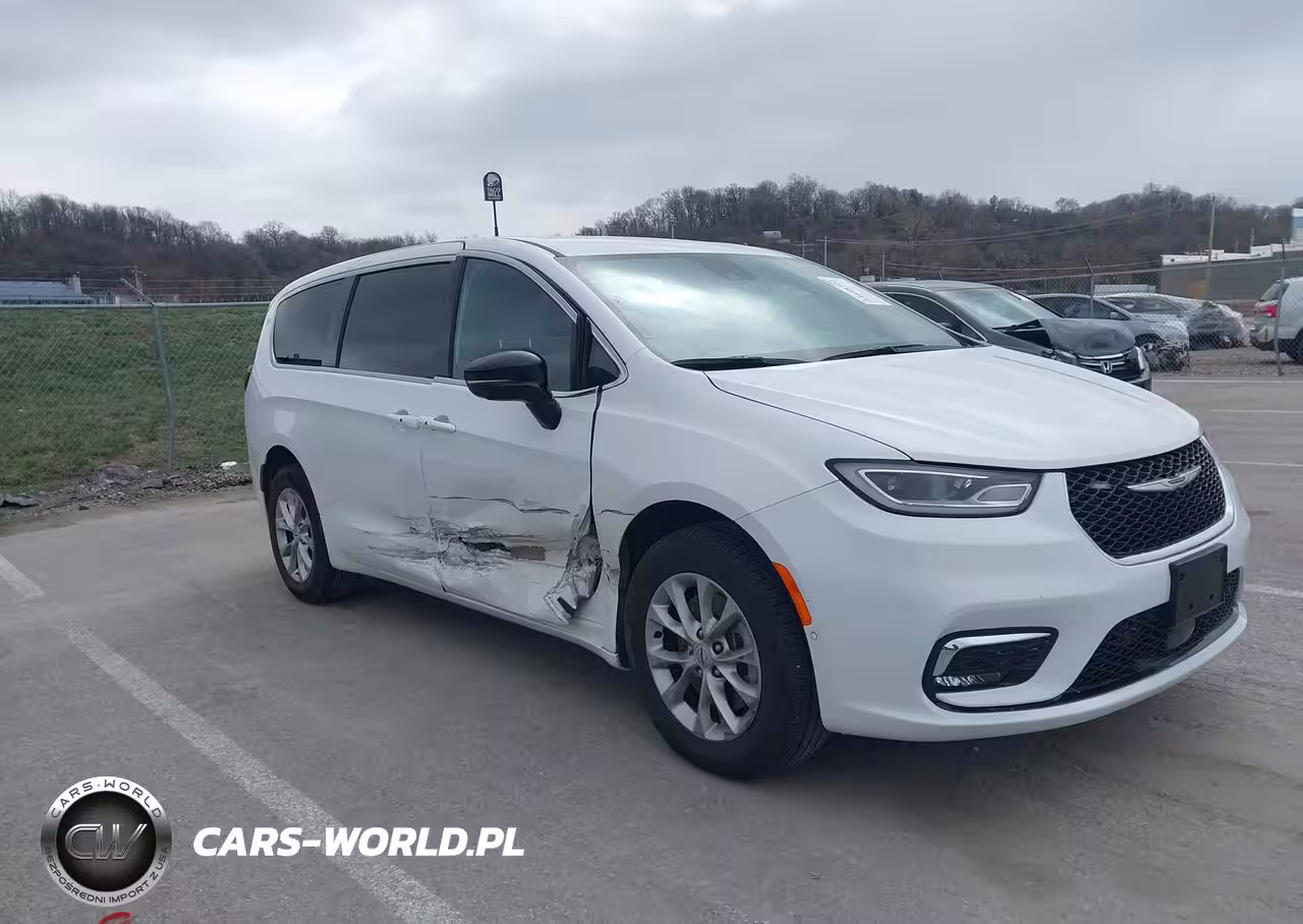 2025 Chrysler Pacifica Select