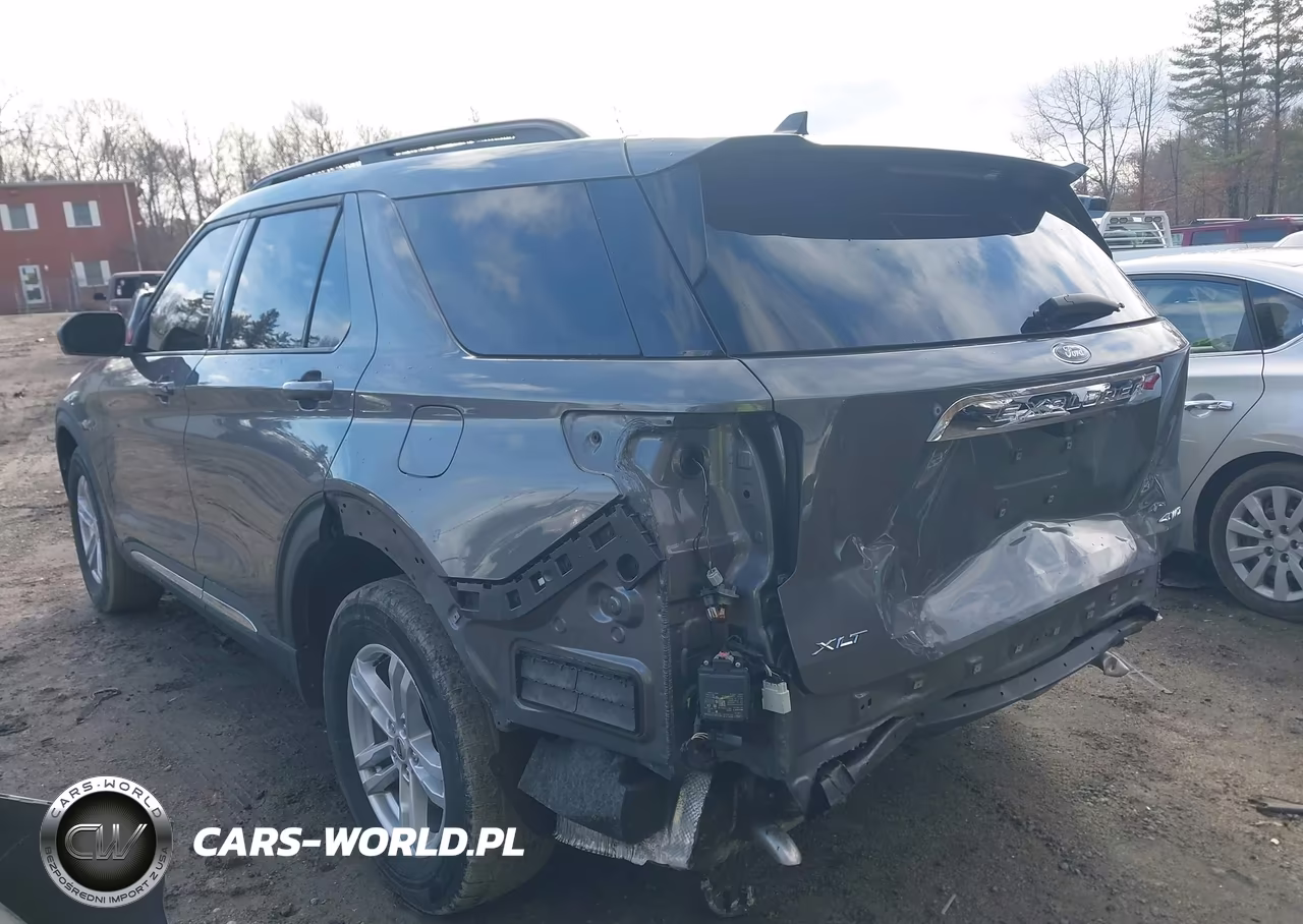 2024 Ford Explorer Xlt VIN:1FMSK8DH2RGA37259 - 3