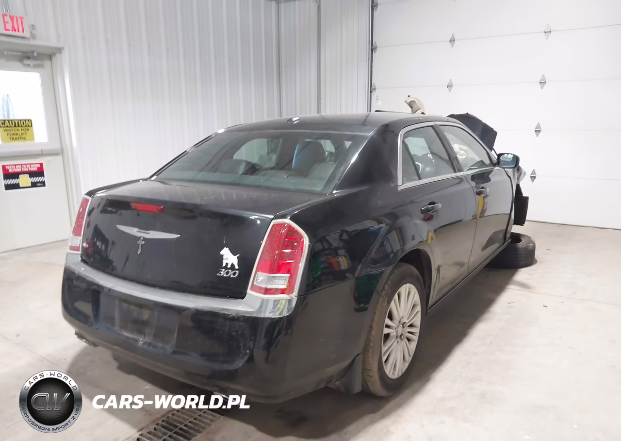 2013 Chrysler 300 Motown VIN:2C3CCARG8DH533567 - 4