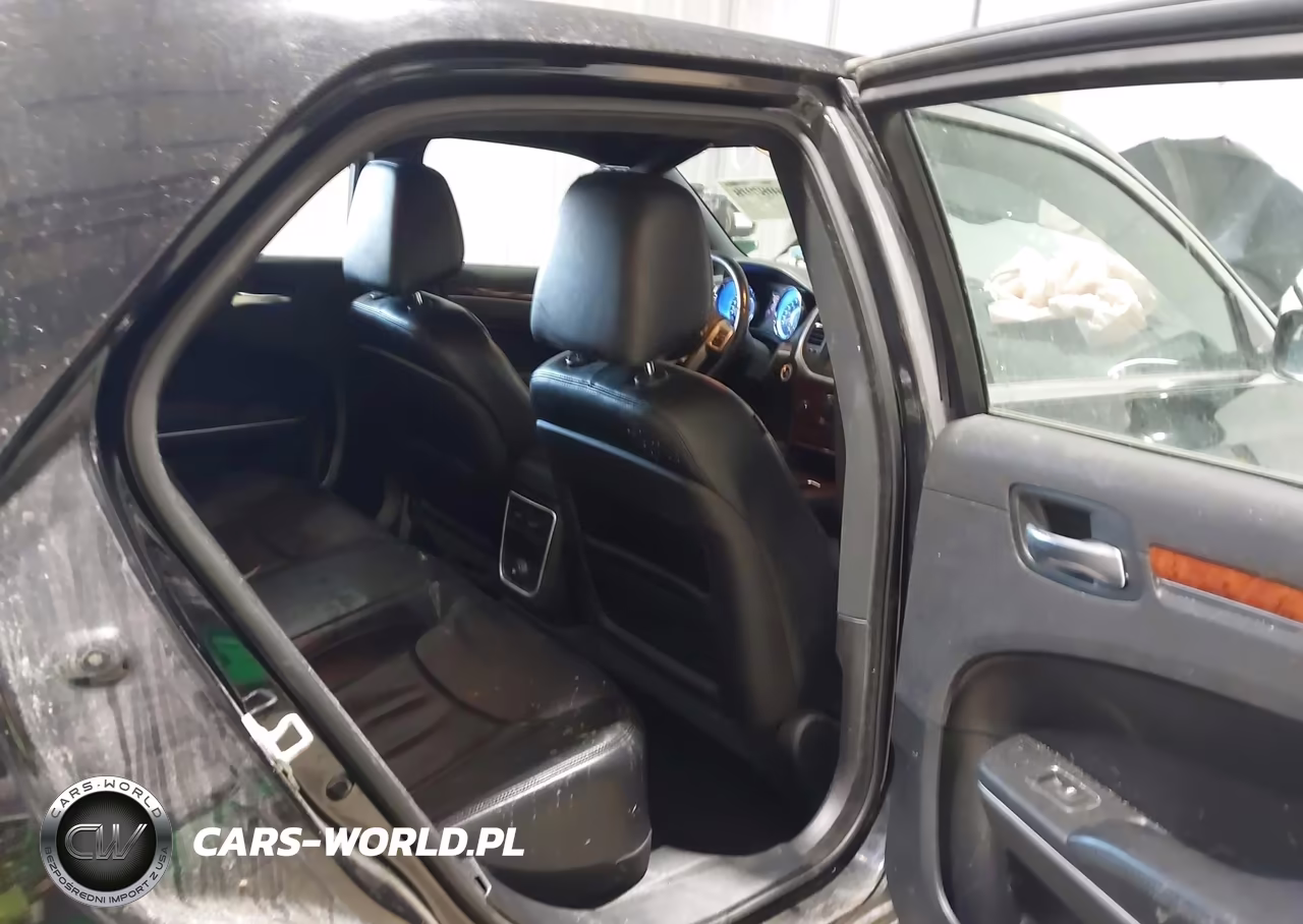 2013 Chrysler 300 Motown VIN:2C3CCARG8DH533567 - 8