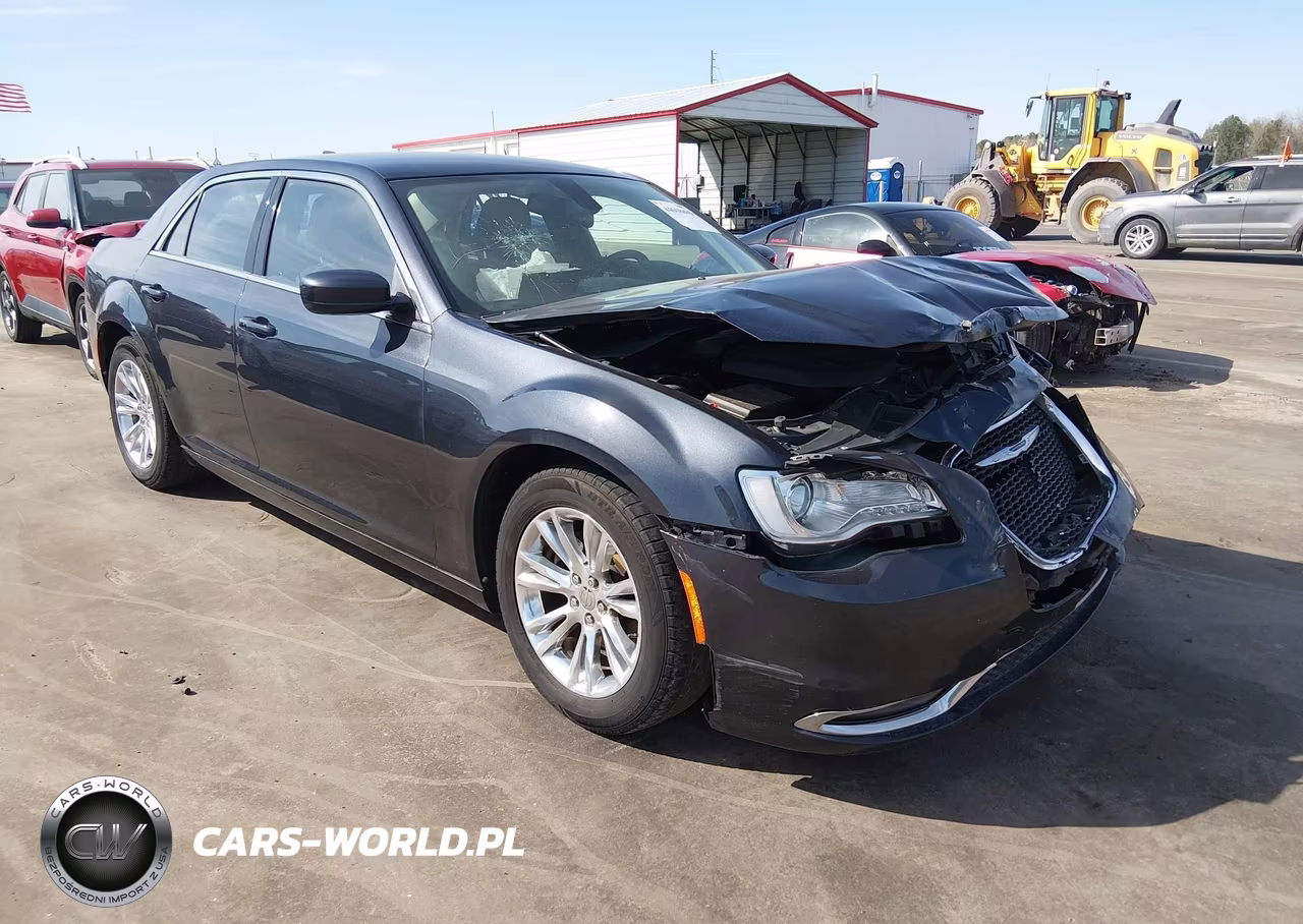 2019 Chrysler 300 Touring