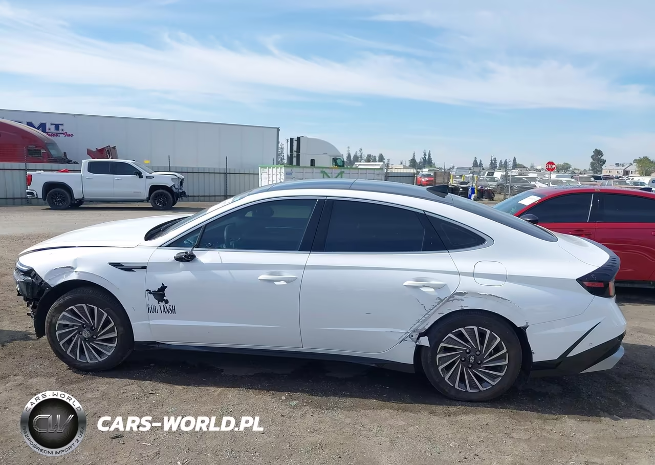 2025 Hyundai Sonata Hybrid Limited VIN:KMHL54JJXSA131930 - 15