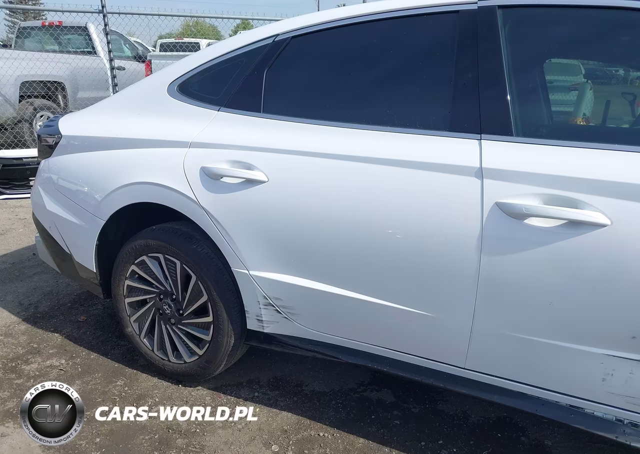 2025 Hyundai Sonata Hybrid Limited VIN:KMHL54JJXSA131930 - 19
