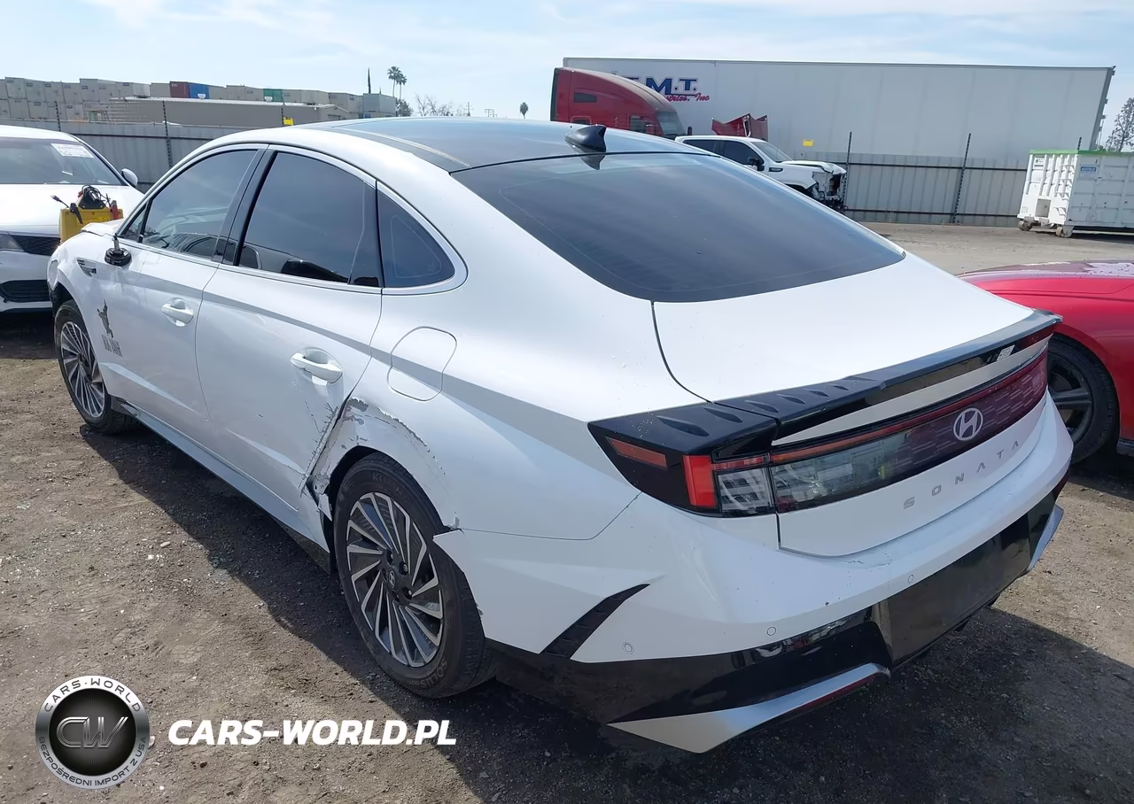2025 Hyundai Sonata Hybrid Limited VIN:KMHL54JJXSA131930 - 3