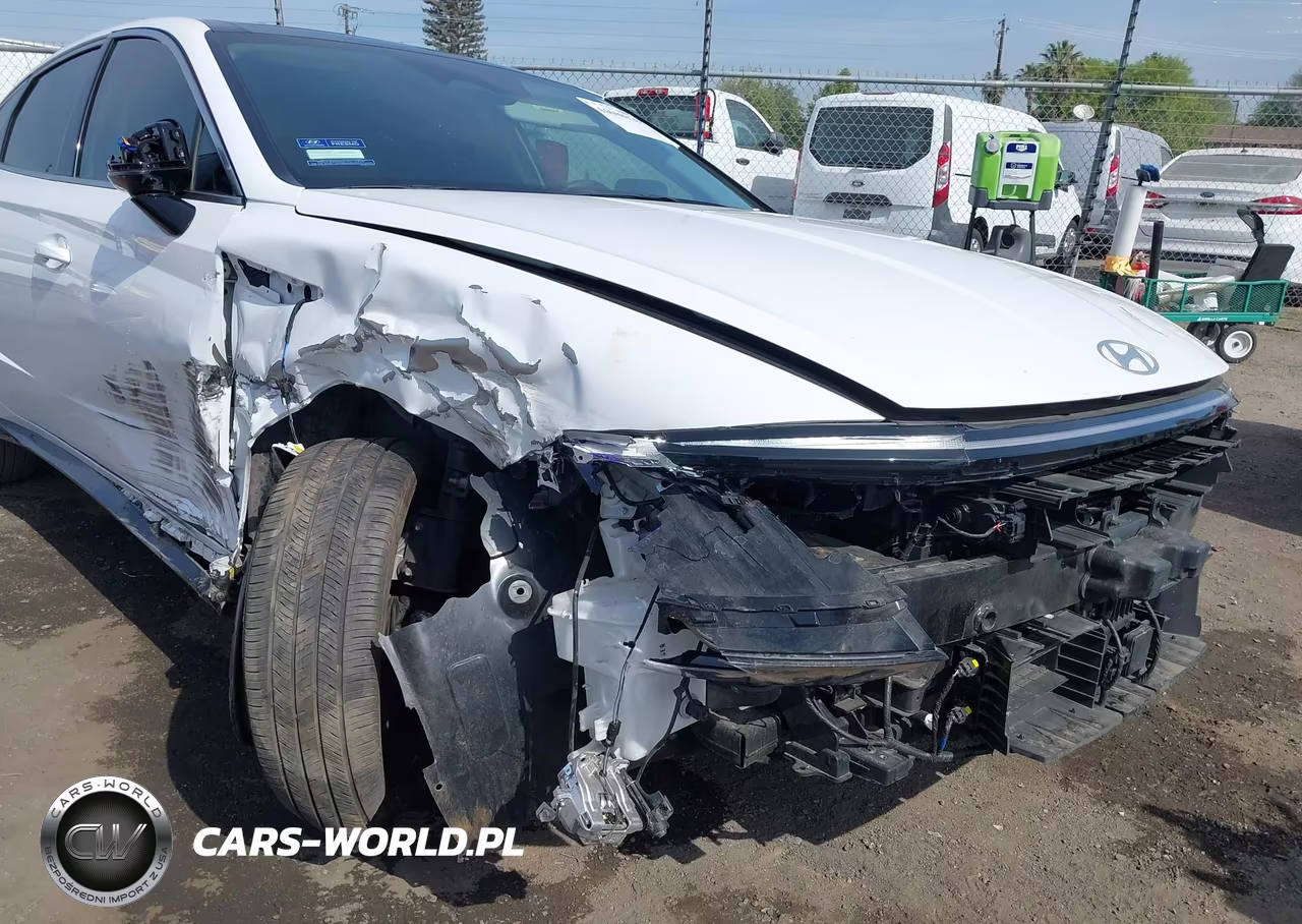2025 Hyundai Sonata Hybrid Limited VIN:KMHL54JJXSA131930 - 6