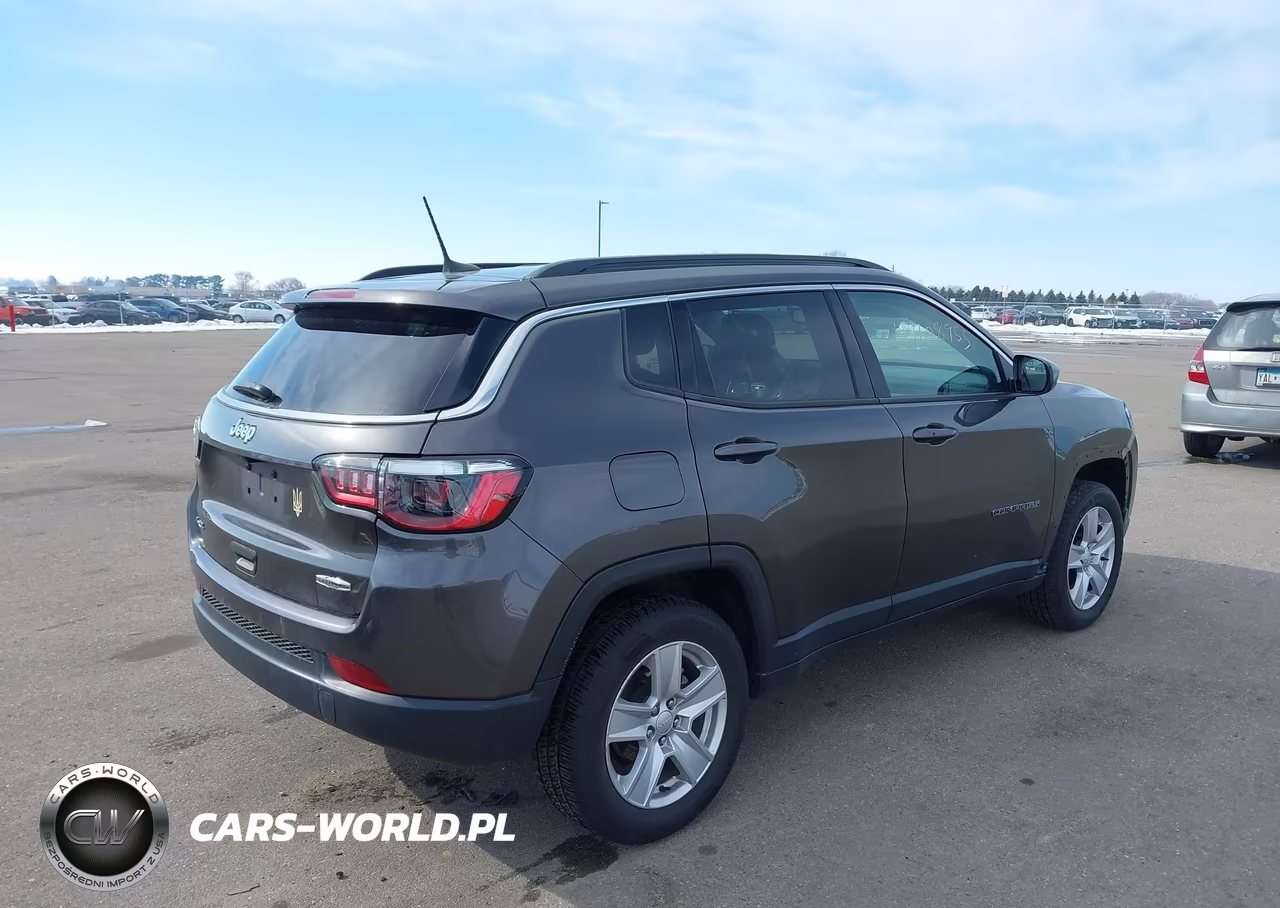 2022 Jeep Compass Latitude 4X4 VIN:3C4NJDBB4NT232538 - 4