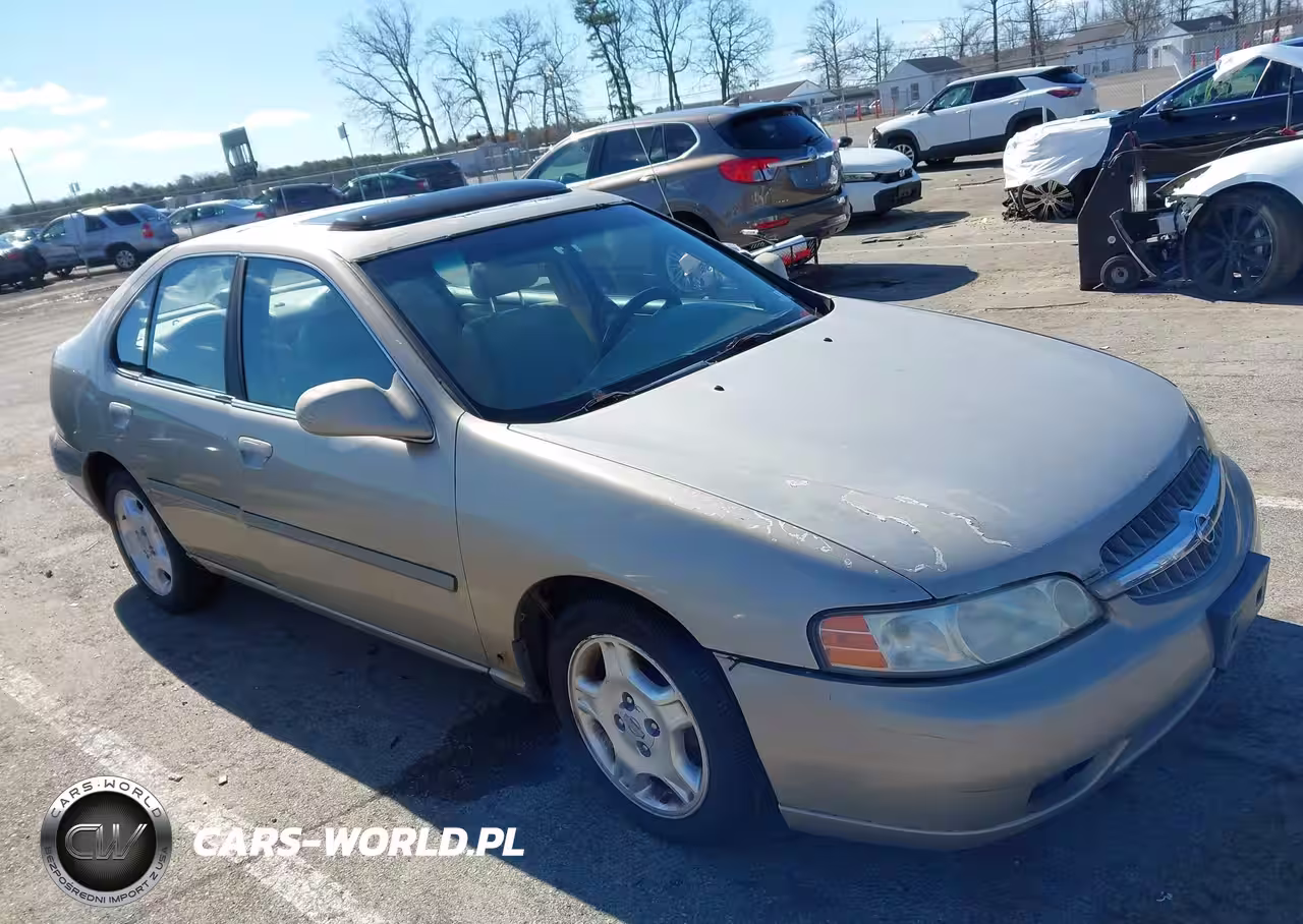 2001 Nissan Altima Gle