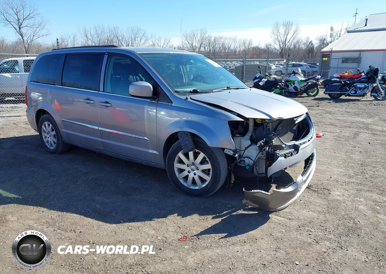 2016 Chrysler Town & Country Touring