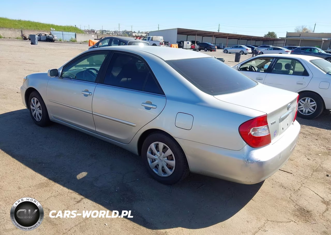 2003 Toyota Camry Le VIN:JTDBE32K630159944 - 3