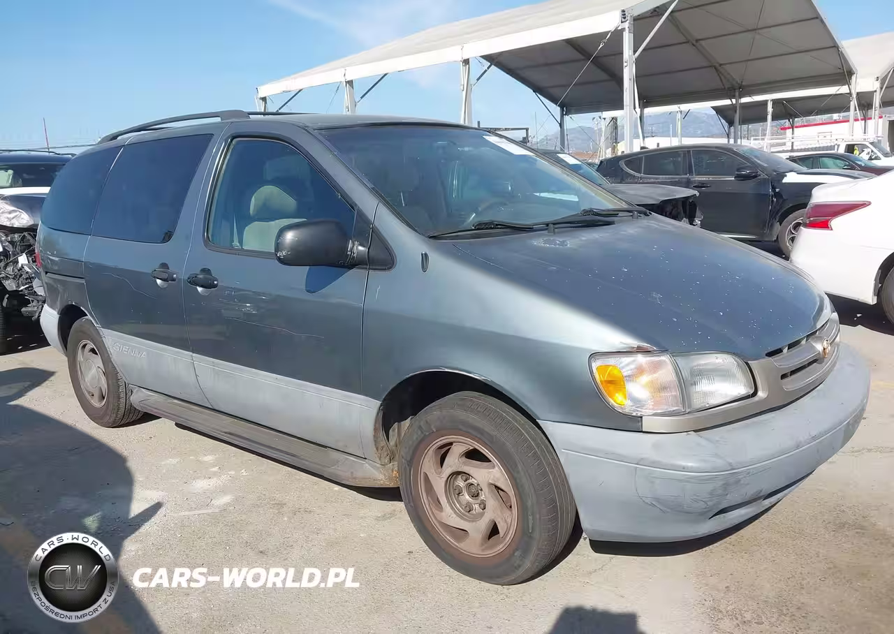 2000 Toyota Sienna Le