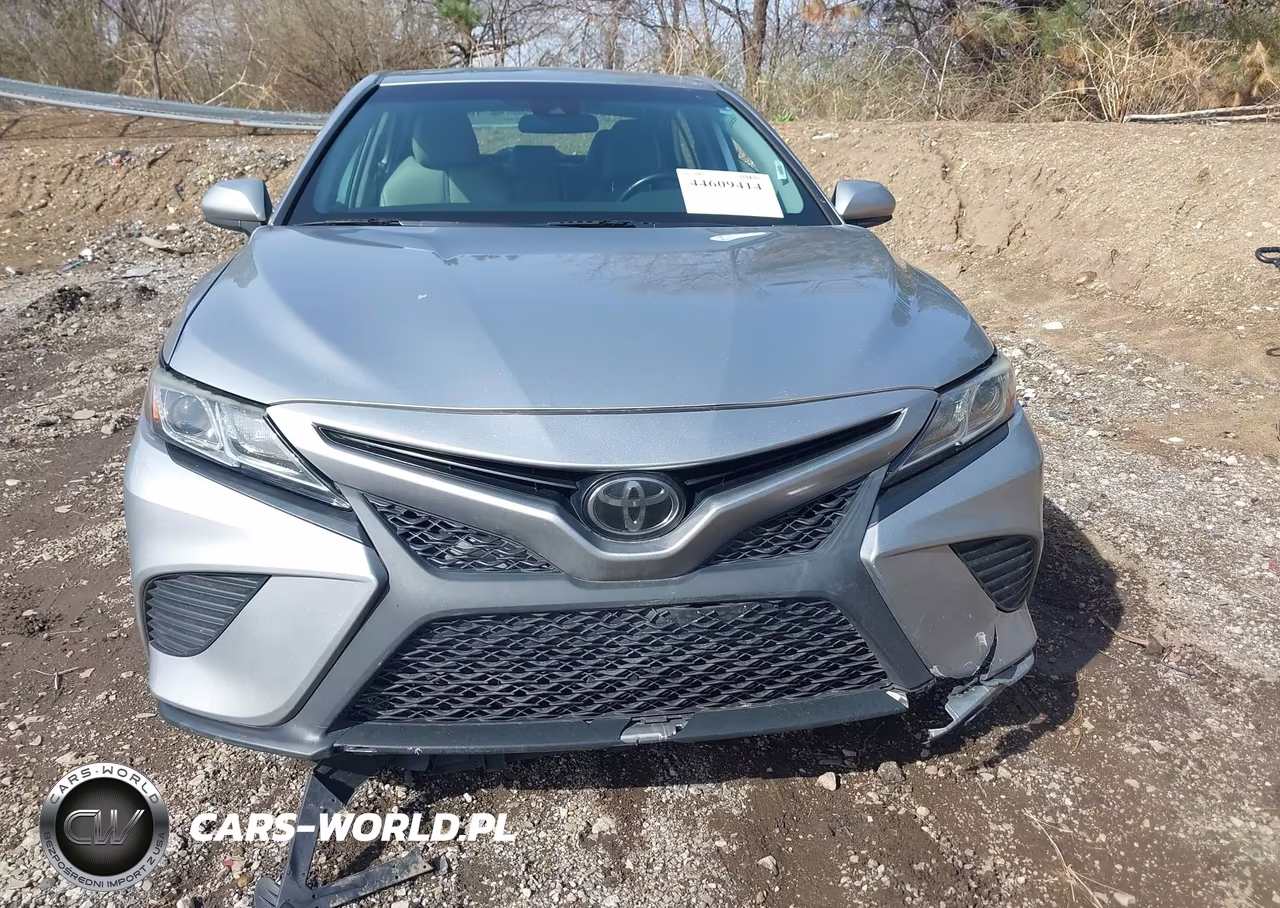 2019 Toyota Camry Se VIN:4T1B11HK9KU268019 - 12