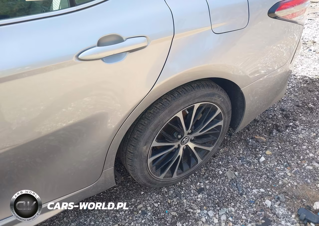 2019 Toyota Camry Se VIN:4T1B11HK9KU268019 - 17