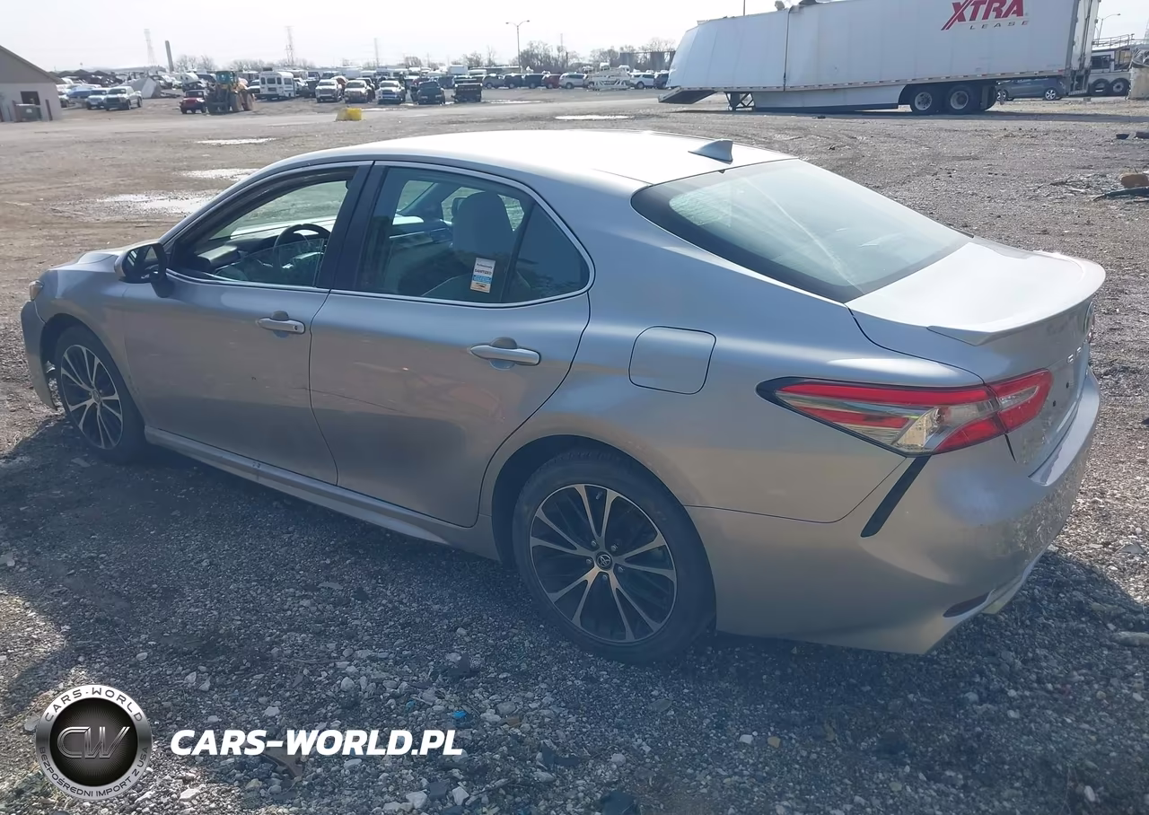 2019 Toyota Camry Se VIN:4T1B11HK9KU268019 - 3