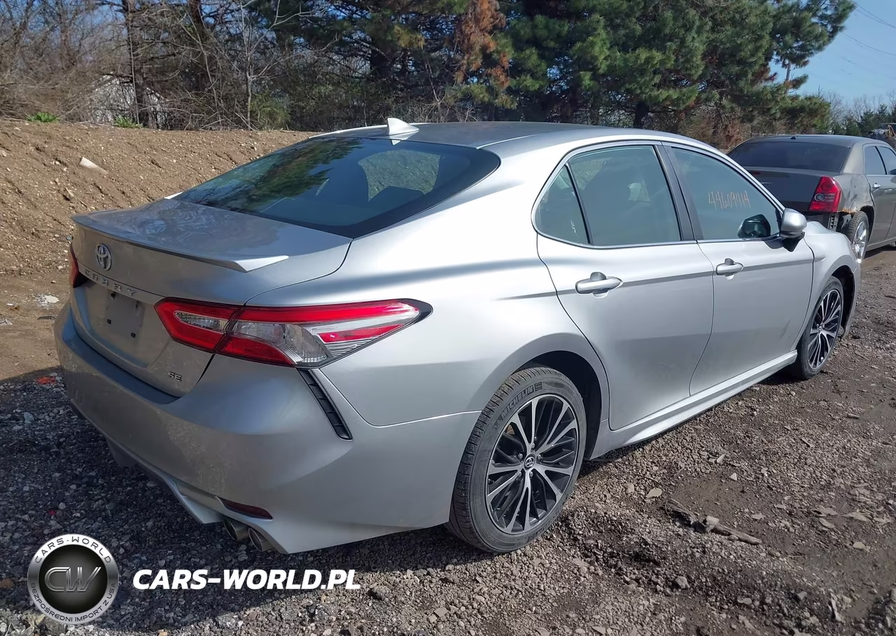 2019 Toyota Camry Se VIN:4T1B11HK9KU268019 - 4