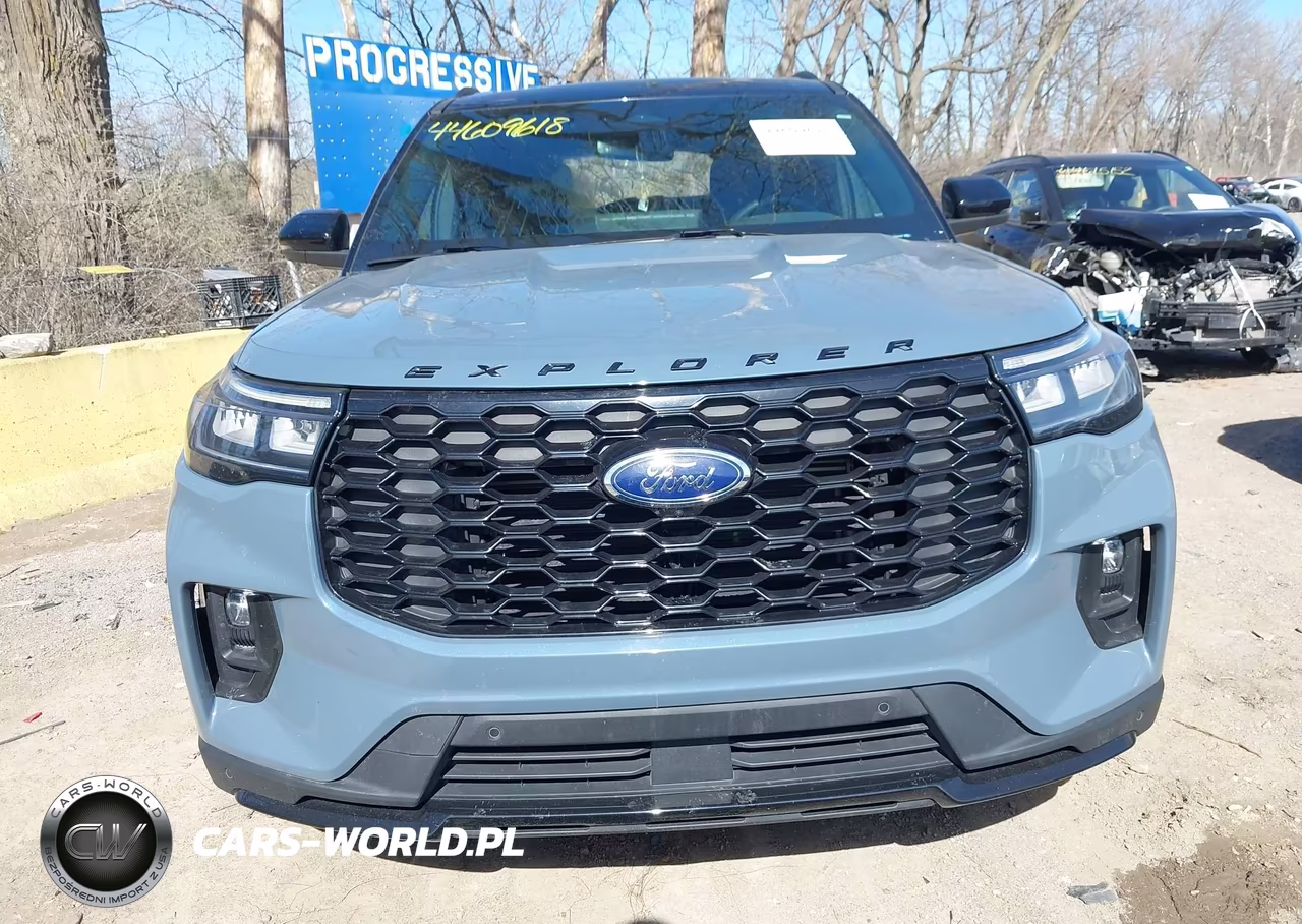 2025 Ford Explorer St-Line VIN:1FMUK8KH6SGA15279 - 12