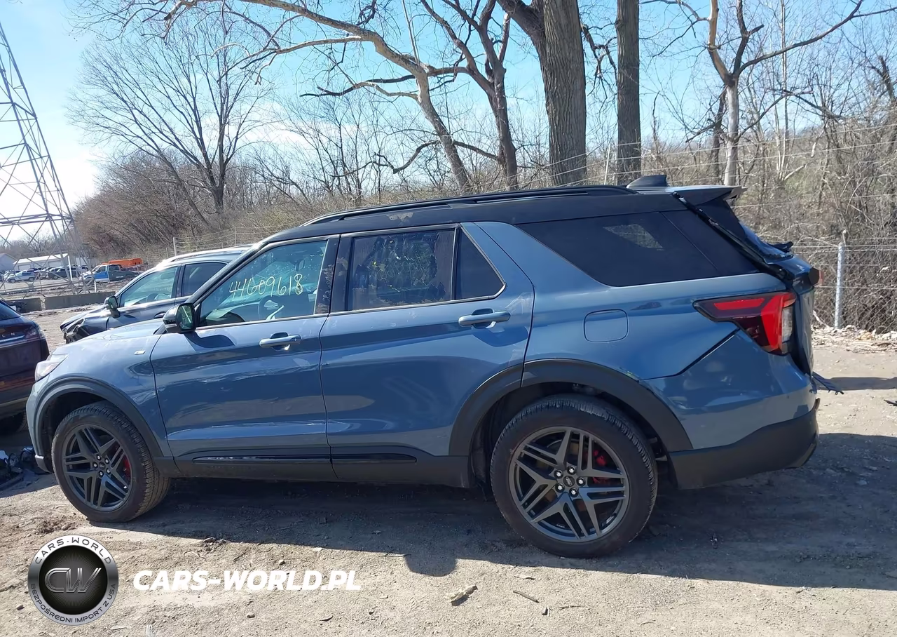 2025 Ford Explorer St-Line VIN:1FMUK8KH6SGA15279 - 14