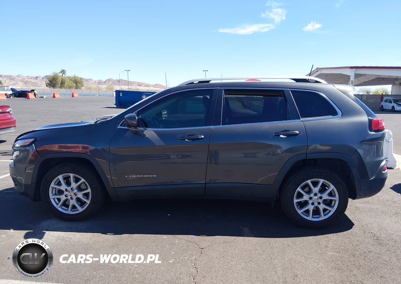 2017 Jeep Cherokee Latitude Fwd VIN:1C4PJLCB9HW668186 - 14