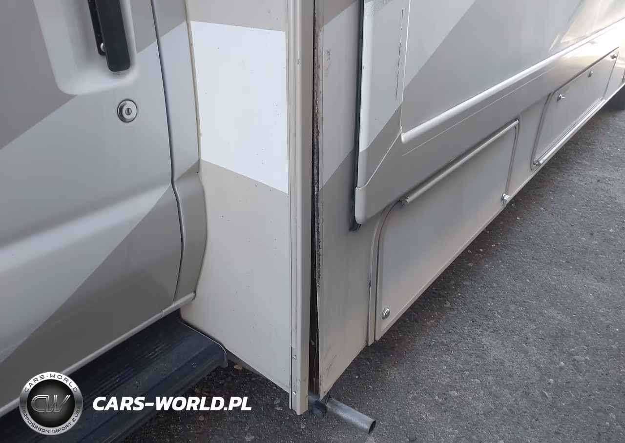 2017 Ford E-450 Cutaway VIN:1FDXE4FSXHDC09939 - 11