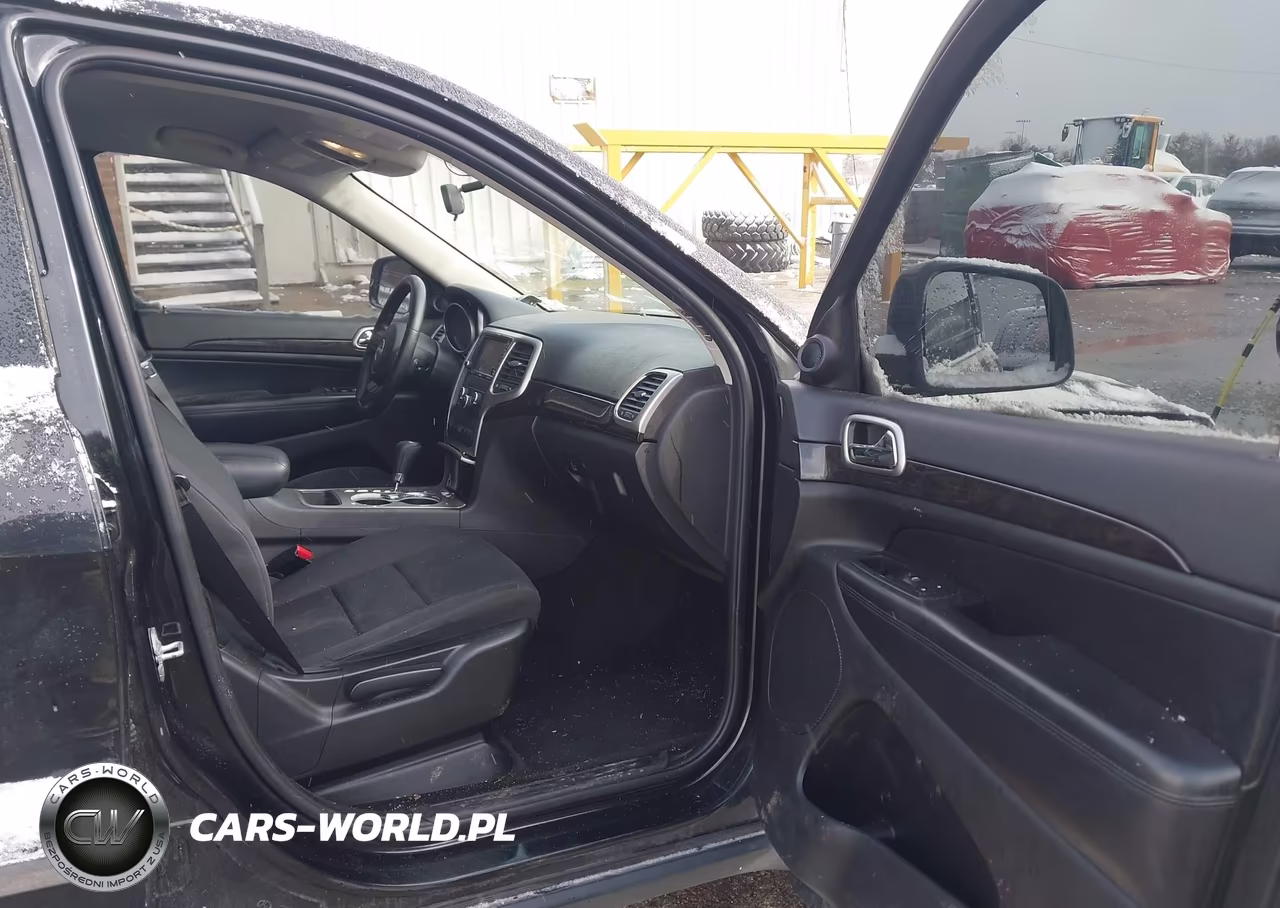2012 Jeep Grand Cherokee Laredo VIN:1C4RJFAG6CC280447 - 5