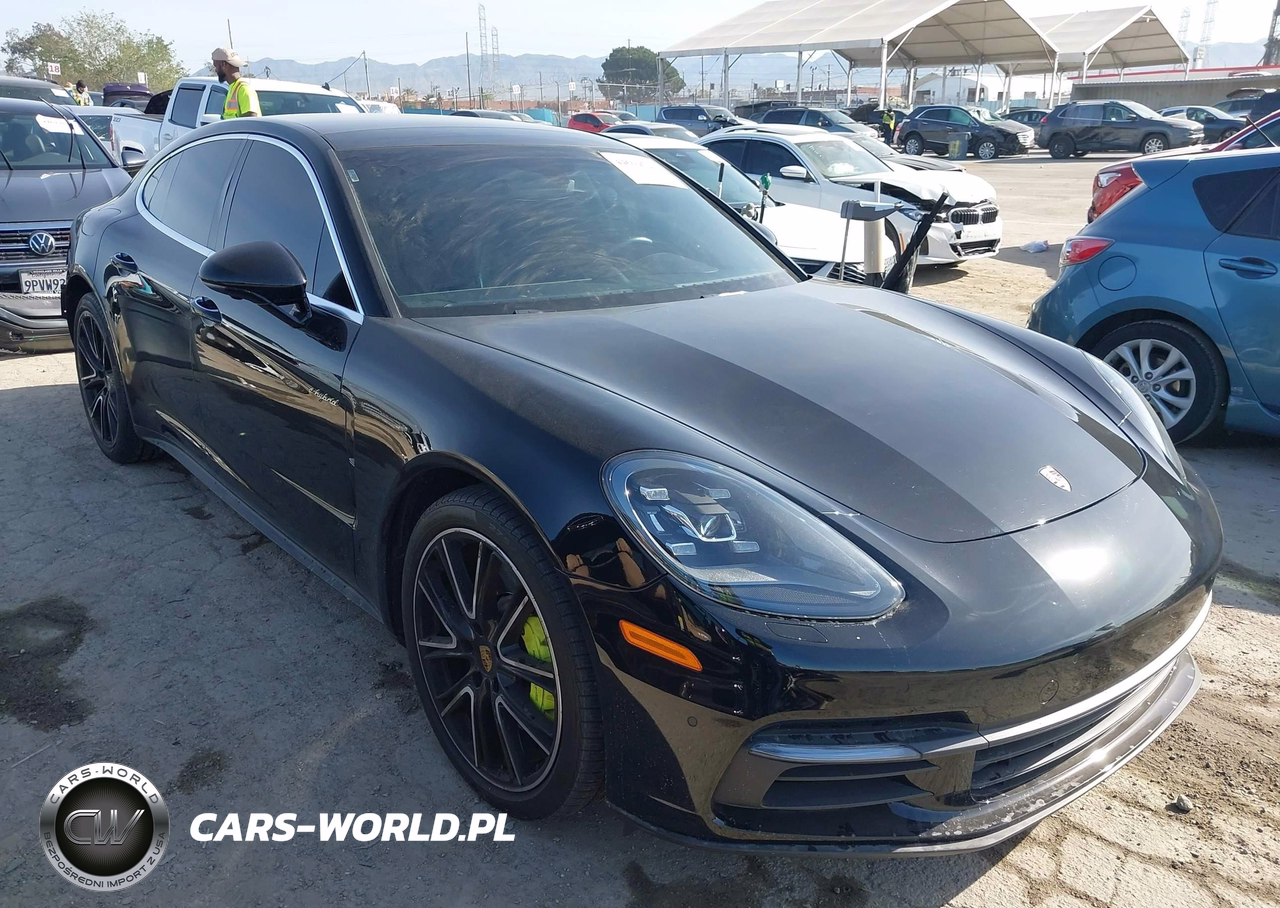 2018 Porsche Panamera E-Hybrid 4