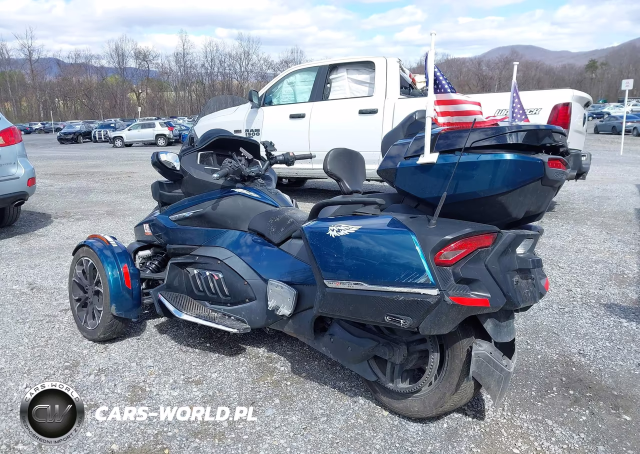 2020 Can-Am Spyder Roadster Rt-Rt Limited VIN:2BXNBDD27LV000517 - 3