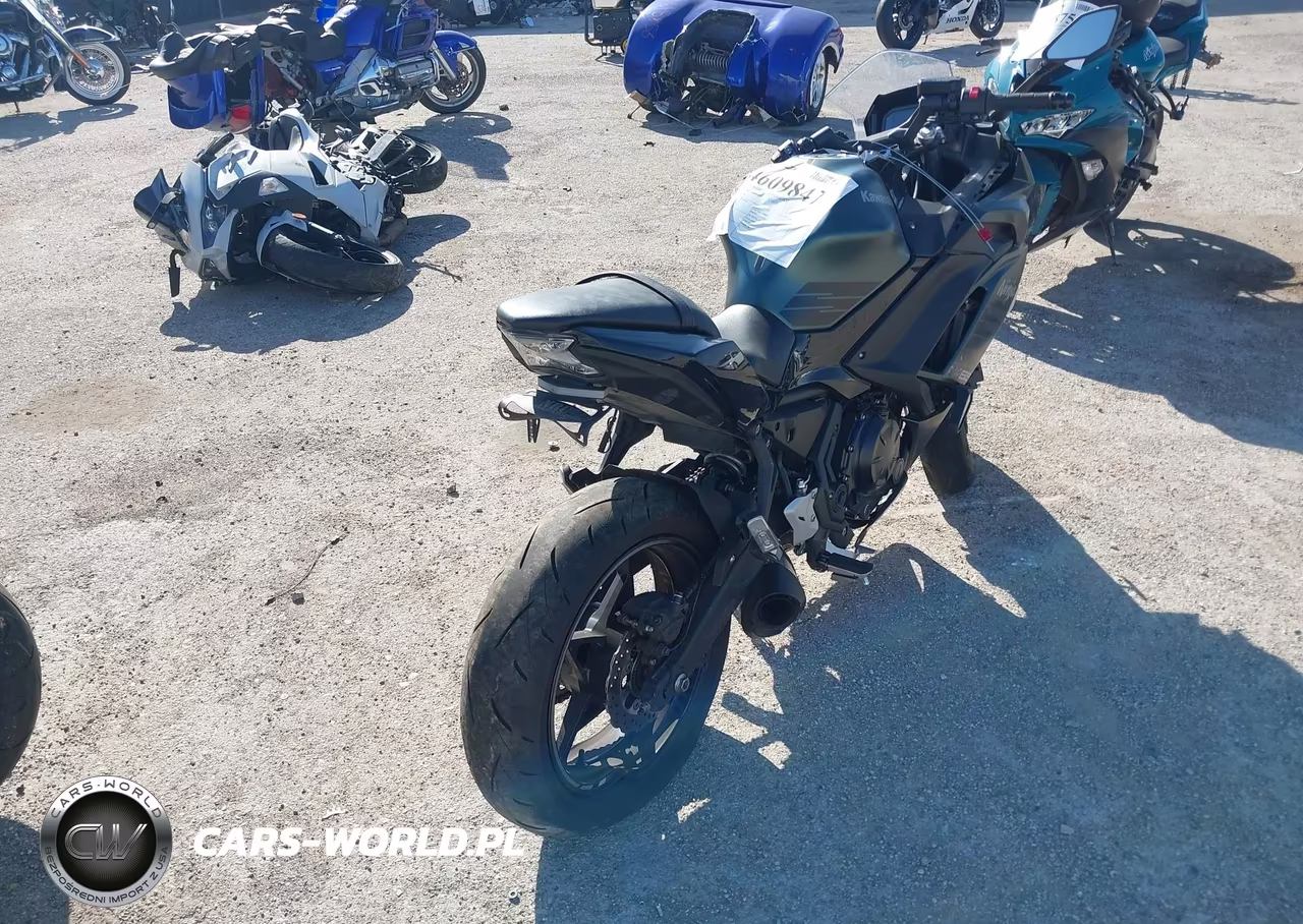 2025 Kawasaki Ex650 P VIN:ML5EXEP19SDAF6388 - 4