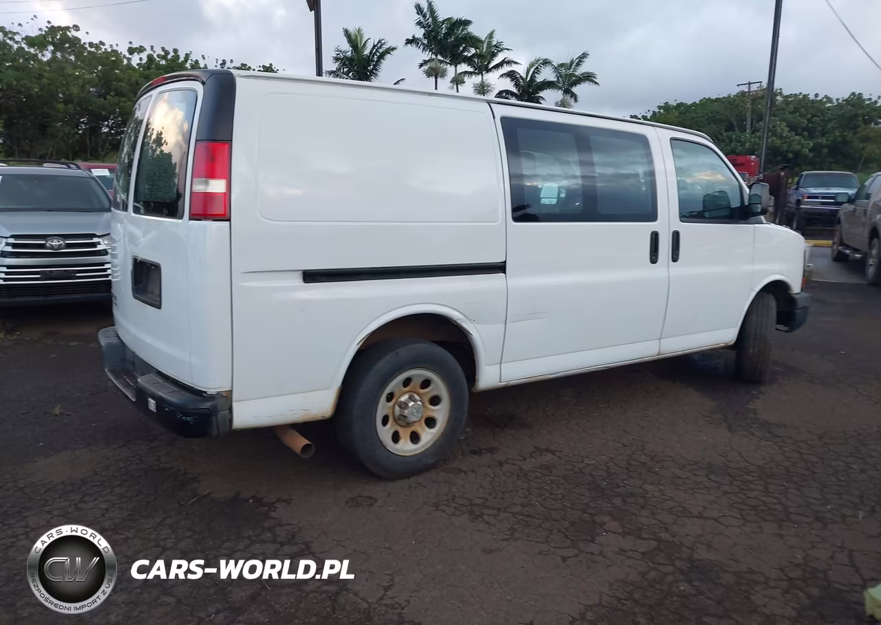 2011 Chevrolet Express 1500 Work Van VIN:1GCSGAFX3B1189450 - 4