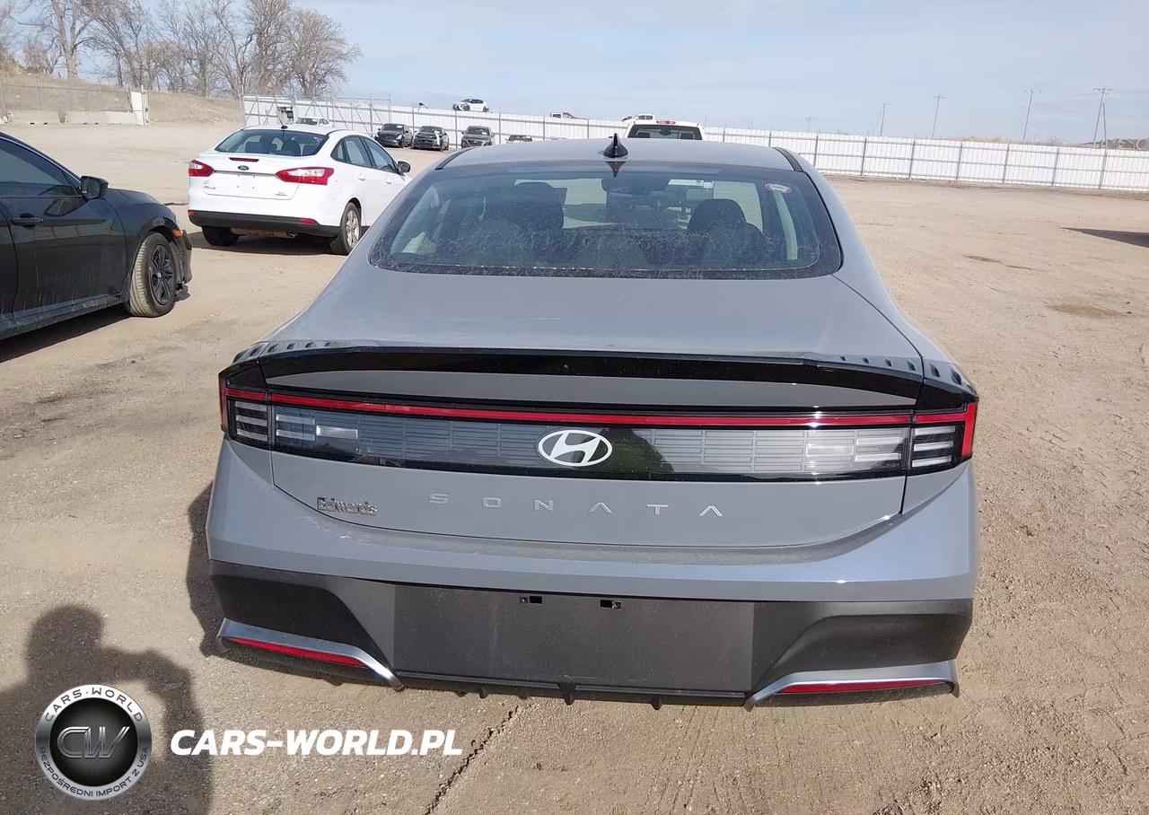 2026 Hyundai Sonata Se VIN:KMHL24JA1TA534978 - 17