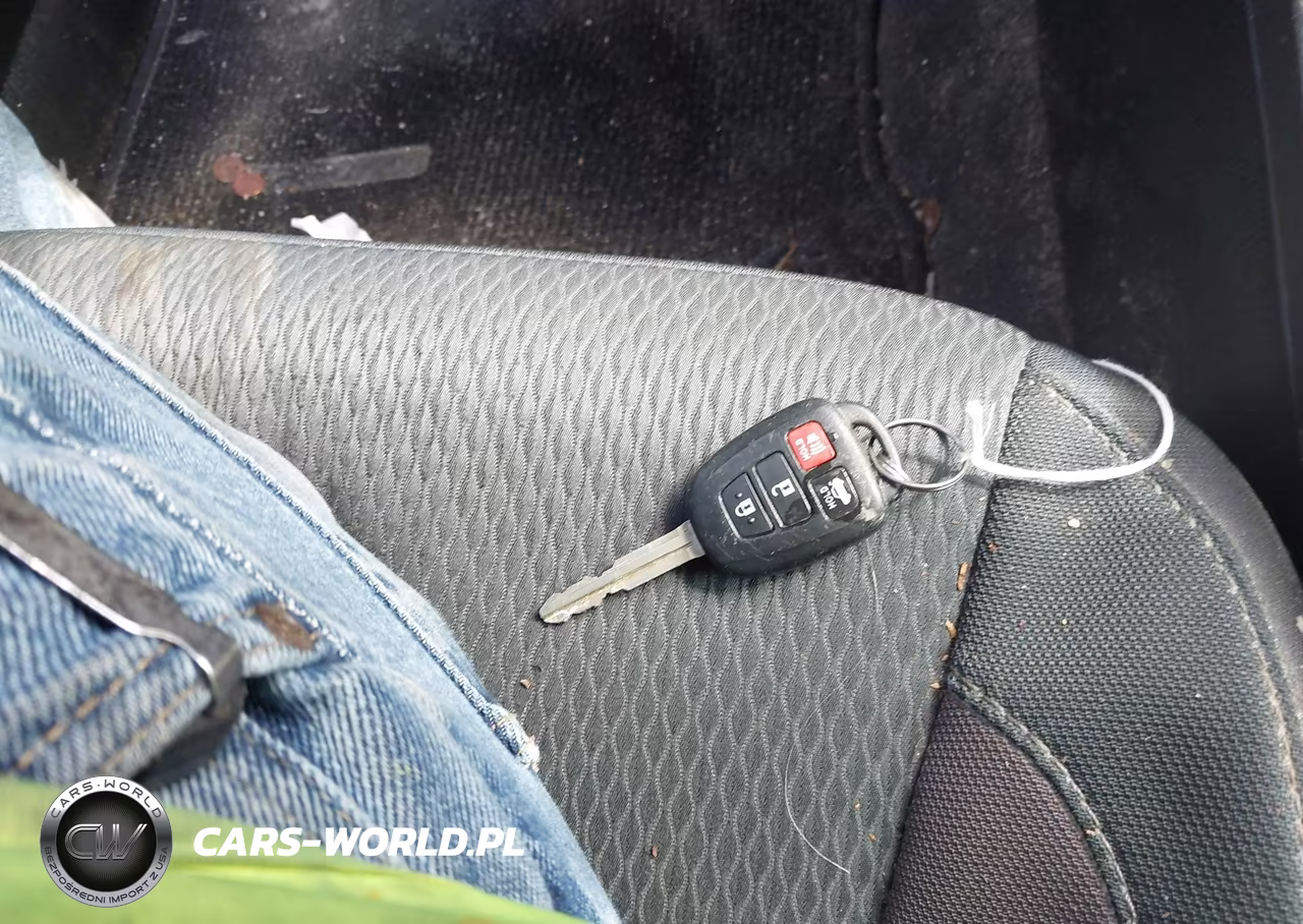 2019 Toyota Corolla Le VIN:2T1BURHE9KC211711 - 11