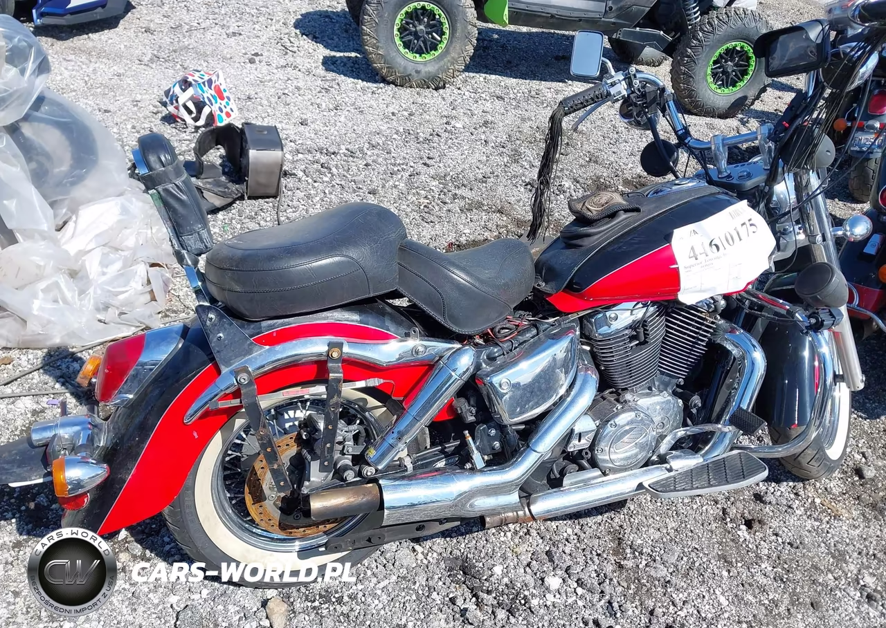 2000 Honda Vt1100 C3 VIN:1HFSC3905YA201747 - 4
