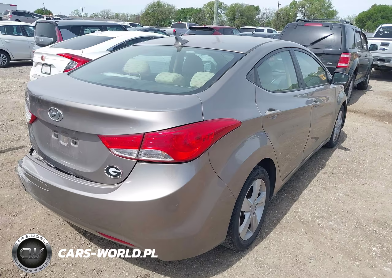 2013 Hyundai Elantra Gls-Limited VIN:5NPDH4AE8DH161572 - 4