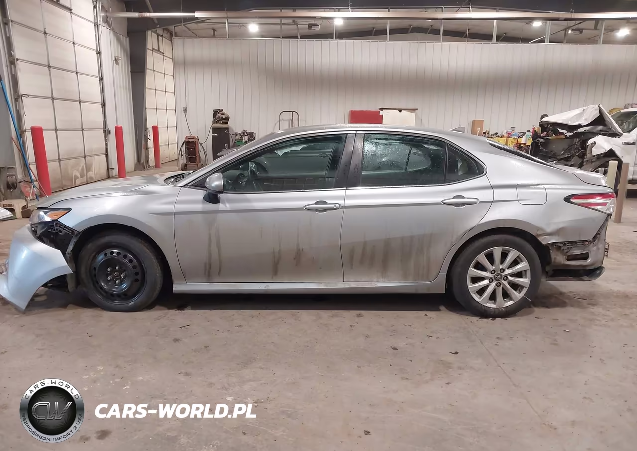 2019 Toyota Camry Le VIN:4T1B11HK3KU754034 - 15